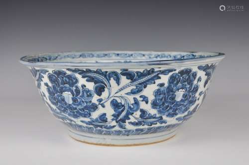 A large Chinese blue and white bowl with peony scrolls, Ming, Hongzhi/Zhengde