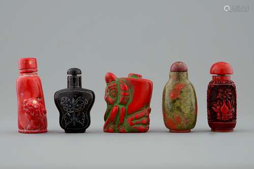 A set of five Chinese coral and lacquer snuff bottles, 19/20th C.