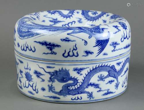 Chinese Blue and White Covered Box