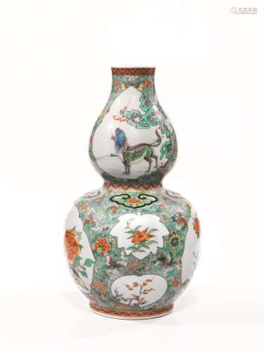 绿彩神兽葫芦瓷瓶，中国，清代 ，二十世纪早期