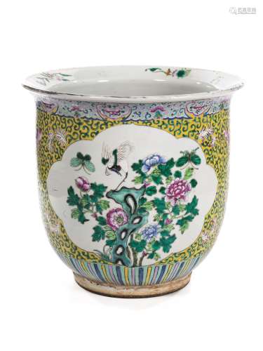 黄地花鸟图瓷罐，中国，清代 ，十九世纪晚期