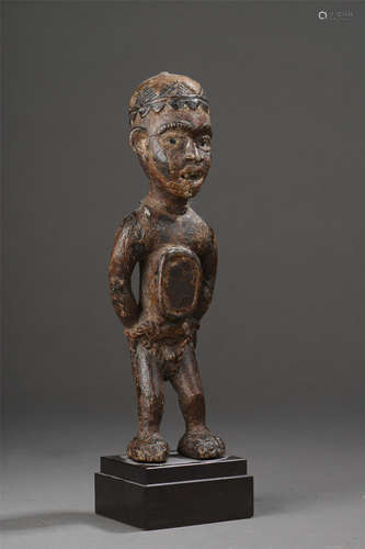 Statuette fétiche « Nkisi » Yombé . Gongo