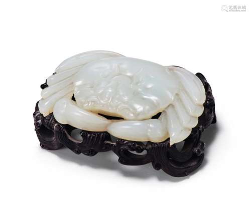 清十八世纪 白玉螃蟹摆件