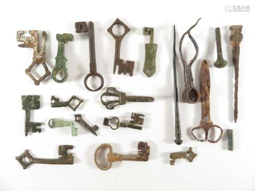 Ancient Roman Bronze Key Lot And Metals