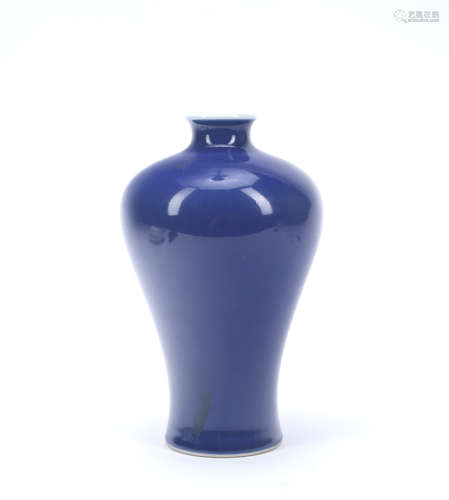 A Chinese Blue Glazed Porcelain Vase