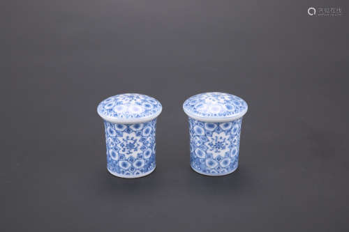 A Pair of Chinese Blue and White Porcelain Painting Rollers