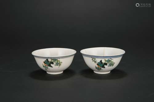 A Pair of Chinese Porcelain Cups