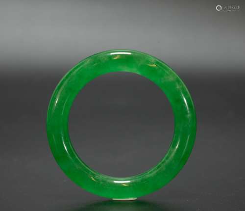 Chinese Jadeite Bangle