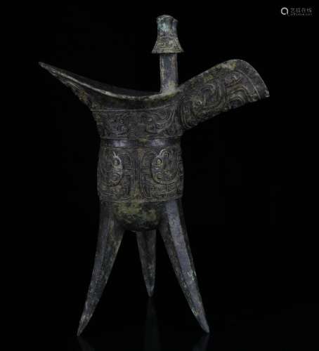 Chinese Archaic Bronze Ewer