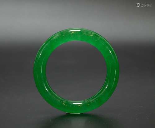 Chinese Jadeite Bangle