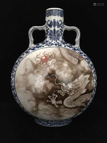 Chinese Blue/White Porcelain Vase