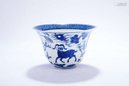 Chinese blue and white porcelain cup, Ming mark.