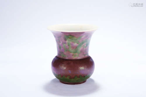 Chinese green and burgundy glazed porcelain jar,