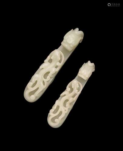 TWO WHITE JADE JADE BELT HOOKSQing dynasty