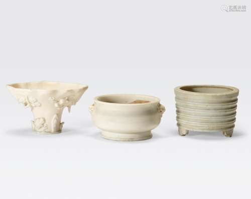 A GROUP OF THREE DEHUA PORCELAIN CONTAINERS