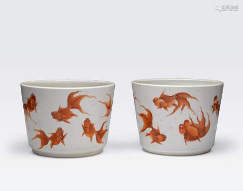 A PAIR OF POLYCHROME ENAMELED PLANTERS WITHGOLDFISH DESIGN