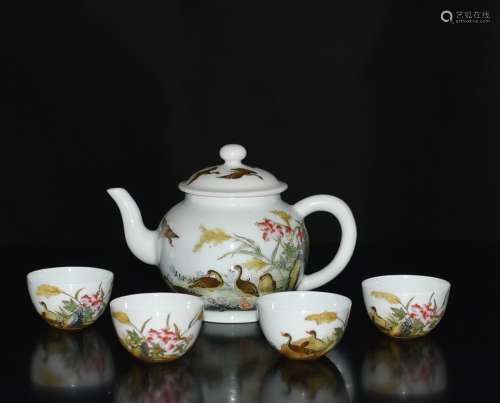 A SET OF PAINTED ENAMEL TEA POT AND CUPS, YONGZHENG FOUR-CHARACTER MARK