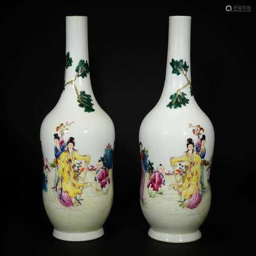 A FAMILLE ROSE BOTTLE VASE, JIAQING SIX-CHARACTER MARK