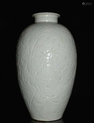 A CARVED YINGQING VASE