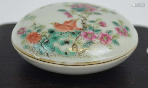 Chinese Famille Rose Bird Porcelain Ink Box