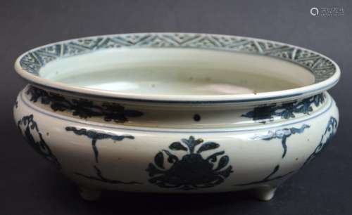 Chinese Blue & White Porcelain Tripod Incense Burn