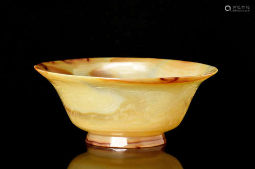 AGATE CARVED 'DRAGON AND PHOENIX' BOWL