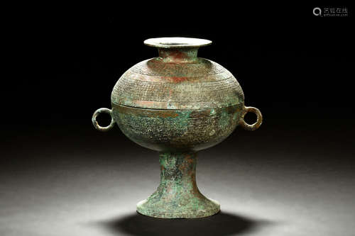 ARCHAIC BRONZE CAST JAR WITH COVER, DOU