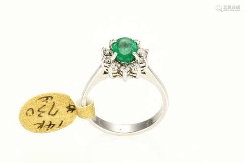 14K WHITE GOLD EMERALD RING WITH DIAMONDS