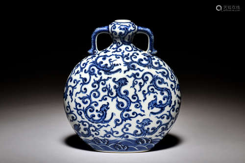 BLUE AND WHITE 'DRAGONS' MOONFLASK