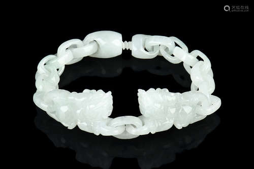 JADEITE CARVED PIXIU LINKED BRACELET