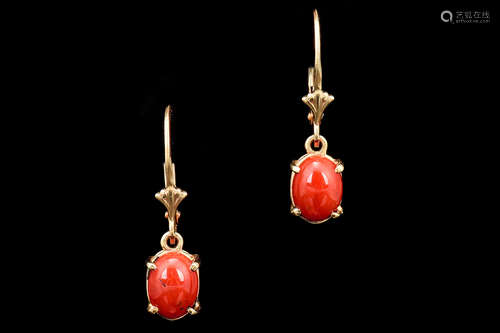 14K YELLOW GOLD CABOCHON CUT CORAL DANGLING LEVERBACK EARRINGS