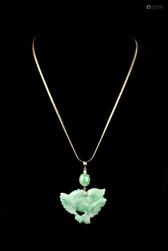 JADEITE CARVED BIRD PENDANT WITH GOLD NECKLACE