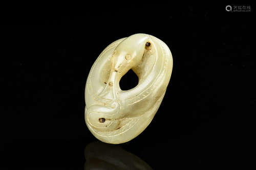 JADE CARVED 'SNAKE' ORNAMENT