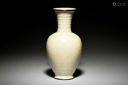 DING WARE CARVED 'FLOWERS' VASE