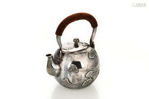 SILVER TEAPOT WITH GINKGO LEAF PATTERNS