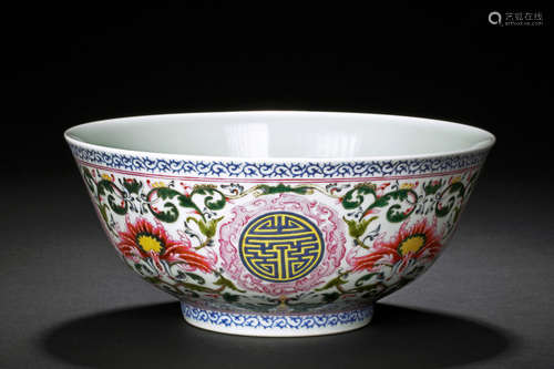 FAMILLE ROSE 'FLOWERS' BOWL