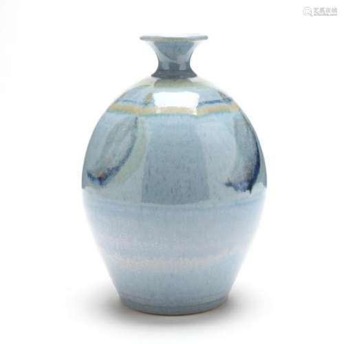 Wingar Pottery, (PA), Ovoid Vase
