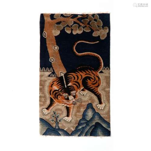 Chinese Art Deco Figural Area Rug