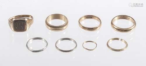 Seven gold bands, to include one 18K, four 14K an