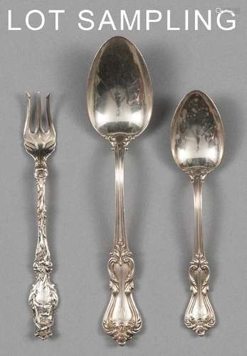 Sterling silver flatware, 38.1 ozt.