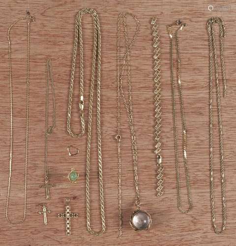 Group of assorted gold chains and jewelry, to inc