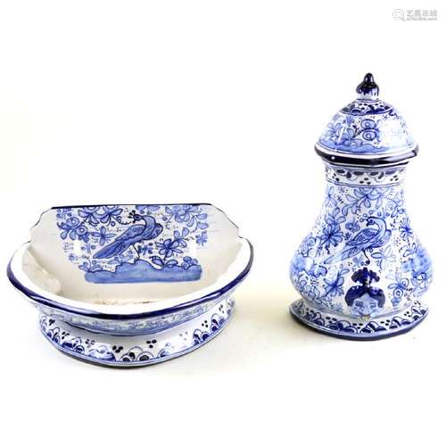 Two-Section Blue and White Lavabo