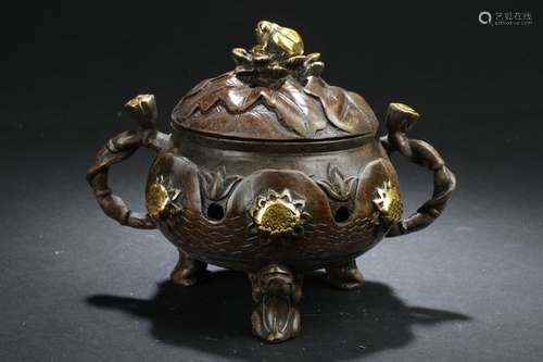 A Nature-sceen Chinese Estate Tri-podded Censer Display