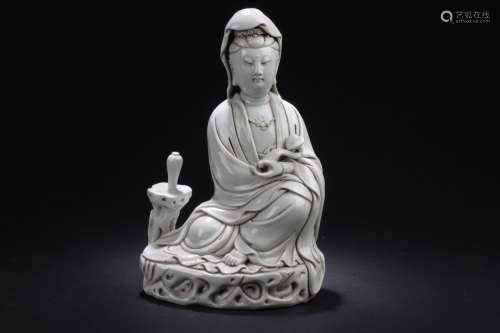 An Estate Chinese White Guanyin Porcelain Statue Display