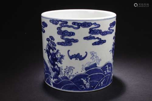 A Chinese Bat-framing Aqua-fortune Blue and White Porcelain Jar Display