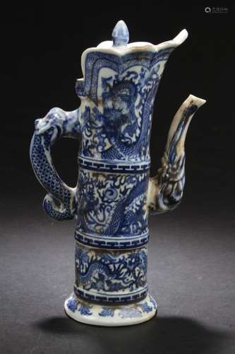 A Chinese Estate Blue and White Porcelain Ewer Display