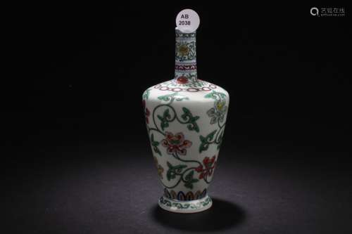 A Chinese Estate Porcelain Fortune Vase Display