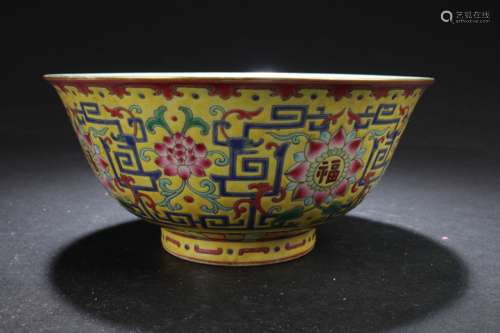 A Chinese Loctus-fortune Estate Porcelain Bowl Display