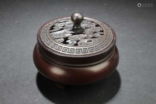 A Lidded Chinese Anicent-framing Estate Circular Censer Display