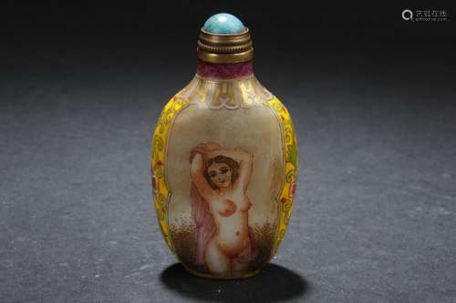 A Western-art Chinese Estate Snuff Bottle Display